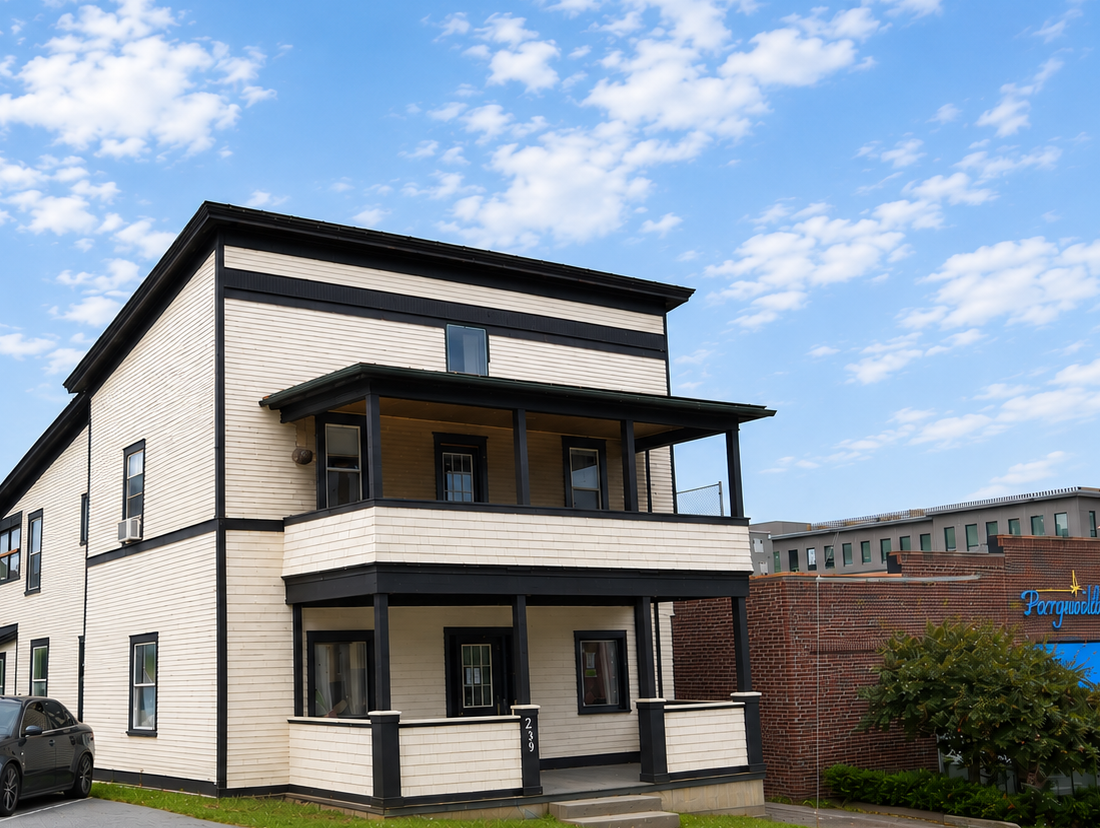Property main image